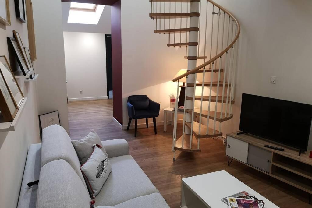 Le Duplex Des Quais Apartment Blois Exterior foto